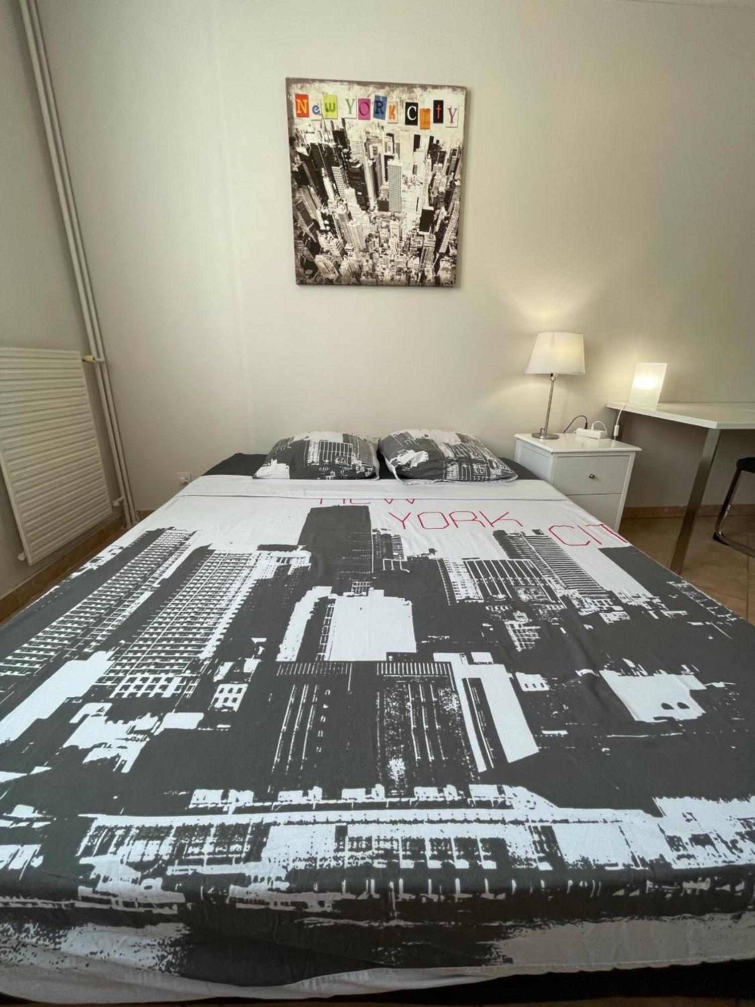 Chambre Privee En Colocation Dans Un Appartement Vaulx En Velin Centre Exterior foto
